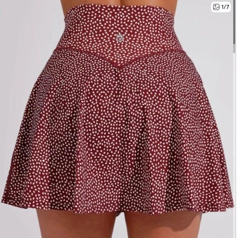 Buff Bunny Burgundy Polka Dot High-Waisted Skort Size medium